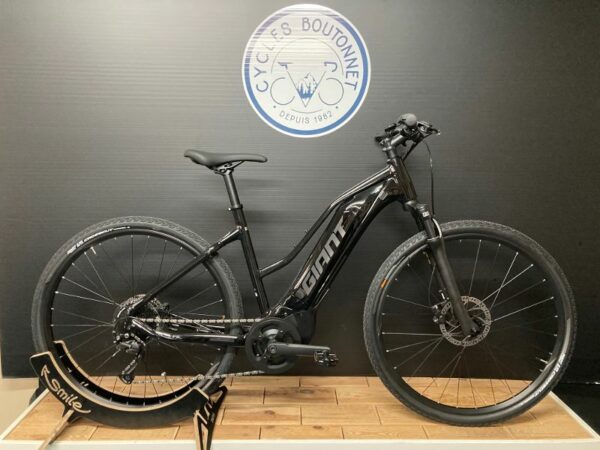 VTT électrique GIANT ROAM E+ STA 400w Taille M Neuf