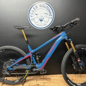 VTT électrique PIVOT SHUTTLE SL taille L 16.8 kgs moteur central FAZUA 430W comme NEUF