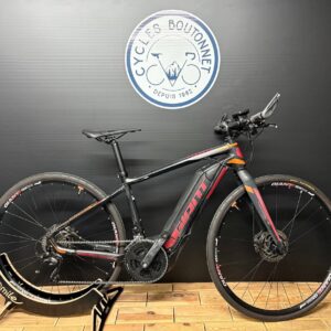 Vélo de route guidon Plat Giant Fastroad E+1 500watts Taille S