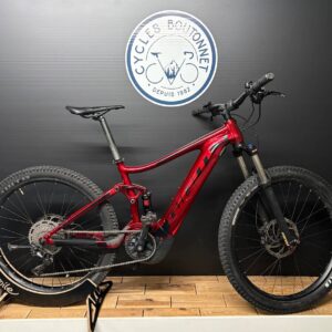 Vtt électrique tout suspendu GIANT Stance E+2 Taille M totalisant 1997kms