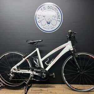 Vélo de route electrique BH Emotion Sport 500w Taille S avec moteur central