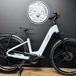 VTC CUBE Touring Hybrid ONE 600 Taille S