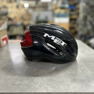 casque vélo MET Strale MIPS