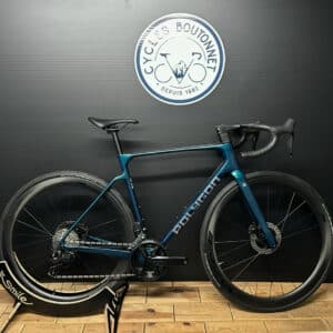 Vélo route Polygon Strattos C7 DI2 Taille M 2026