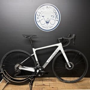 Vélo de Route WILIER Garda NEUF Taille S shimano 105
